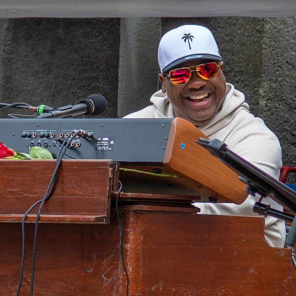 Melvin Seals